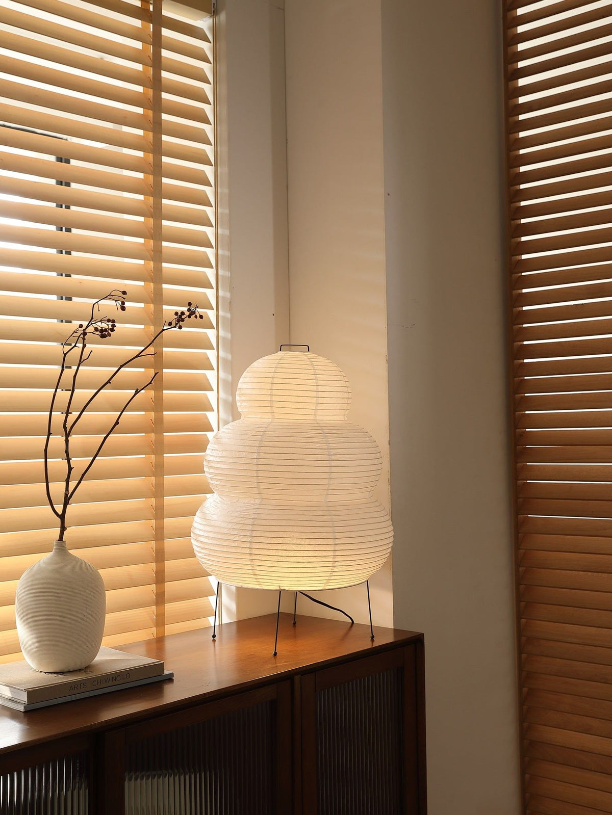 Kumo Lamps for Table, Japanese Lantern Table Lamps, White, 9 Sizes, Living Room & Bedside
