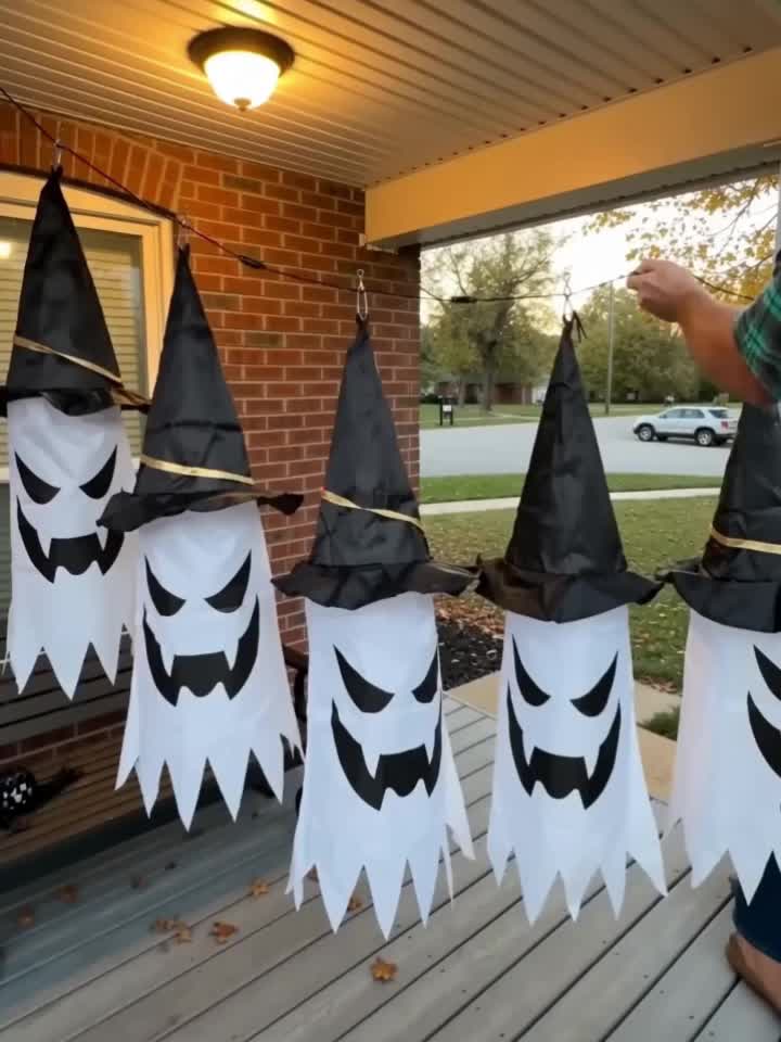 Glowing ghost witch hat string lights packaging