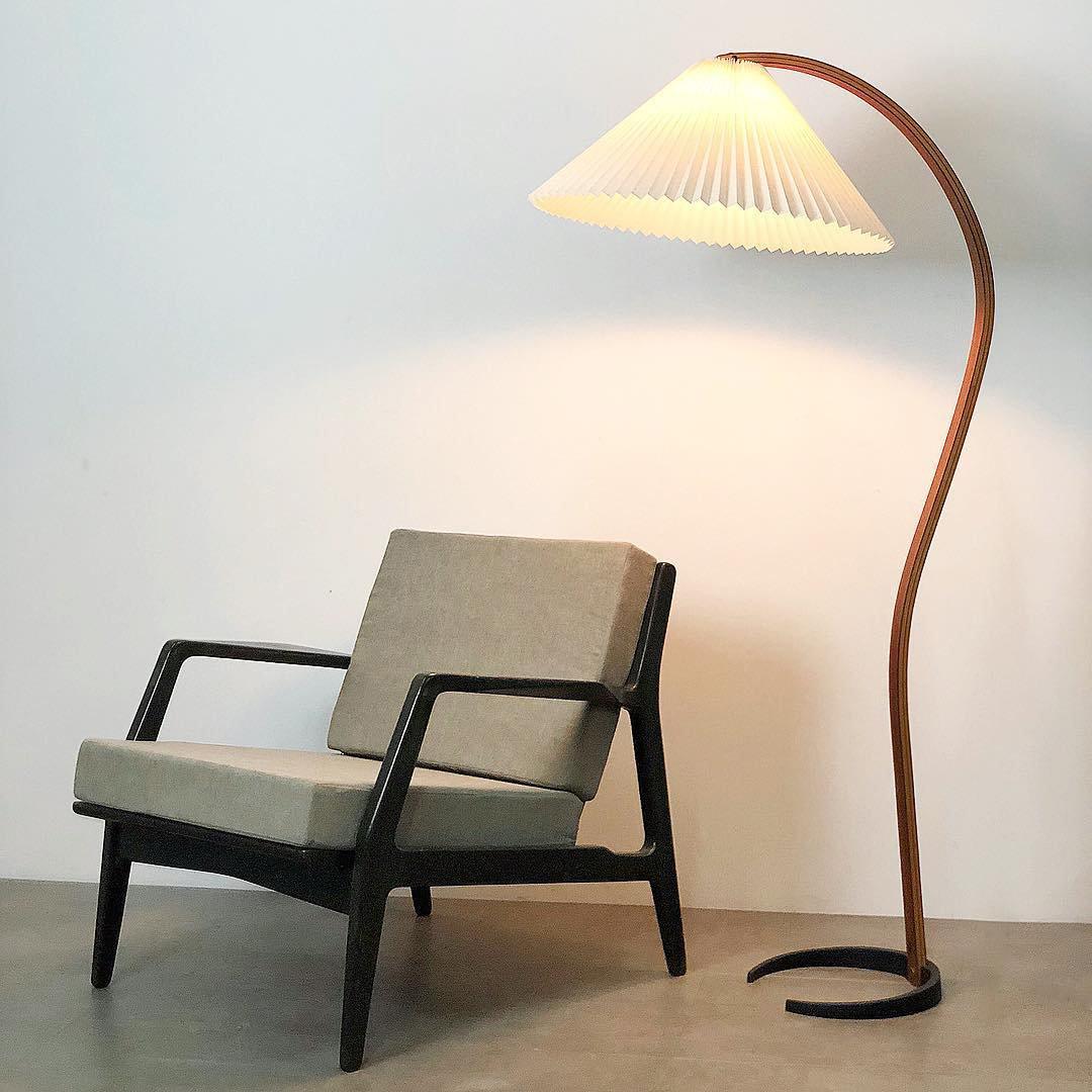 Floor Lamp for Living Room, Beech Wood Design, 59 Inch Tall, White, Beige or Coffee