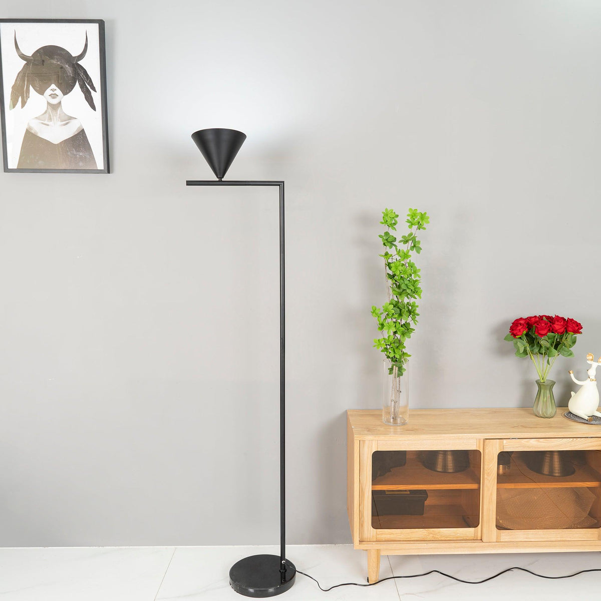 Captain Flint floor lamp in black finish in a living room setting