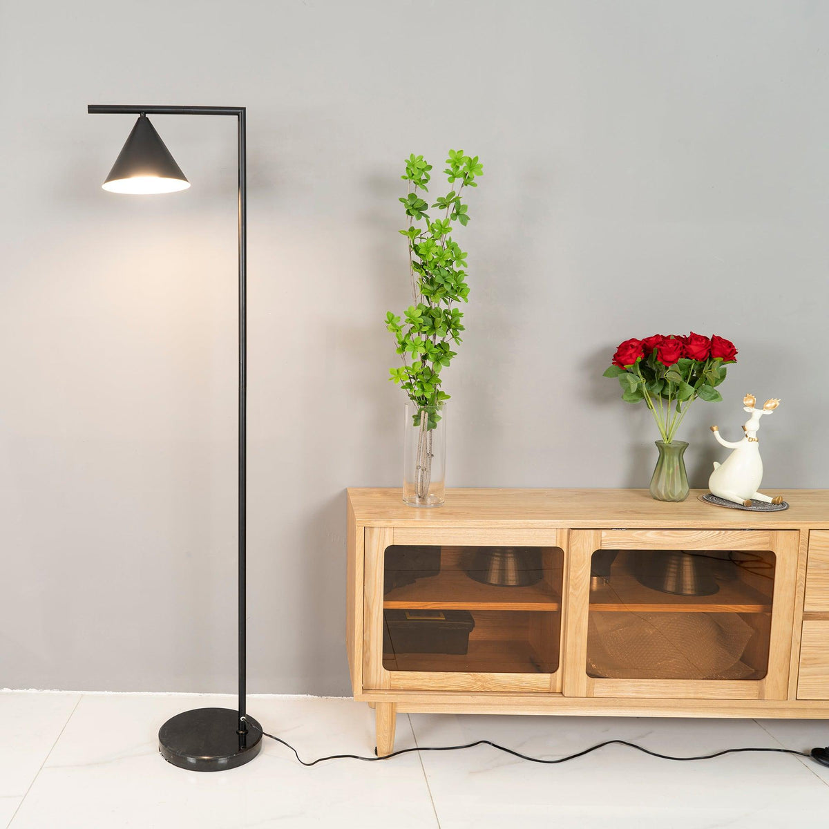 Captain Flint floor lamp with white Carrara marble base and copper stem