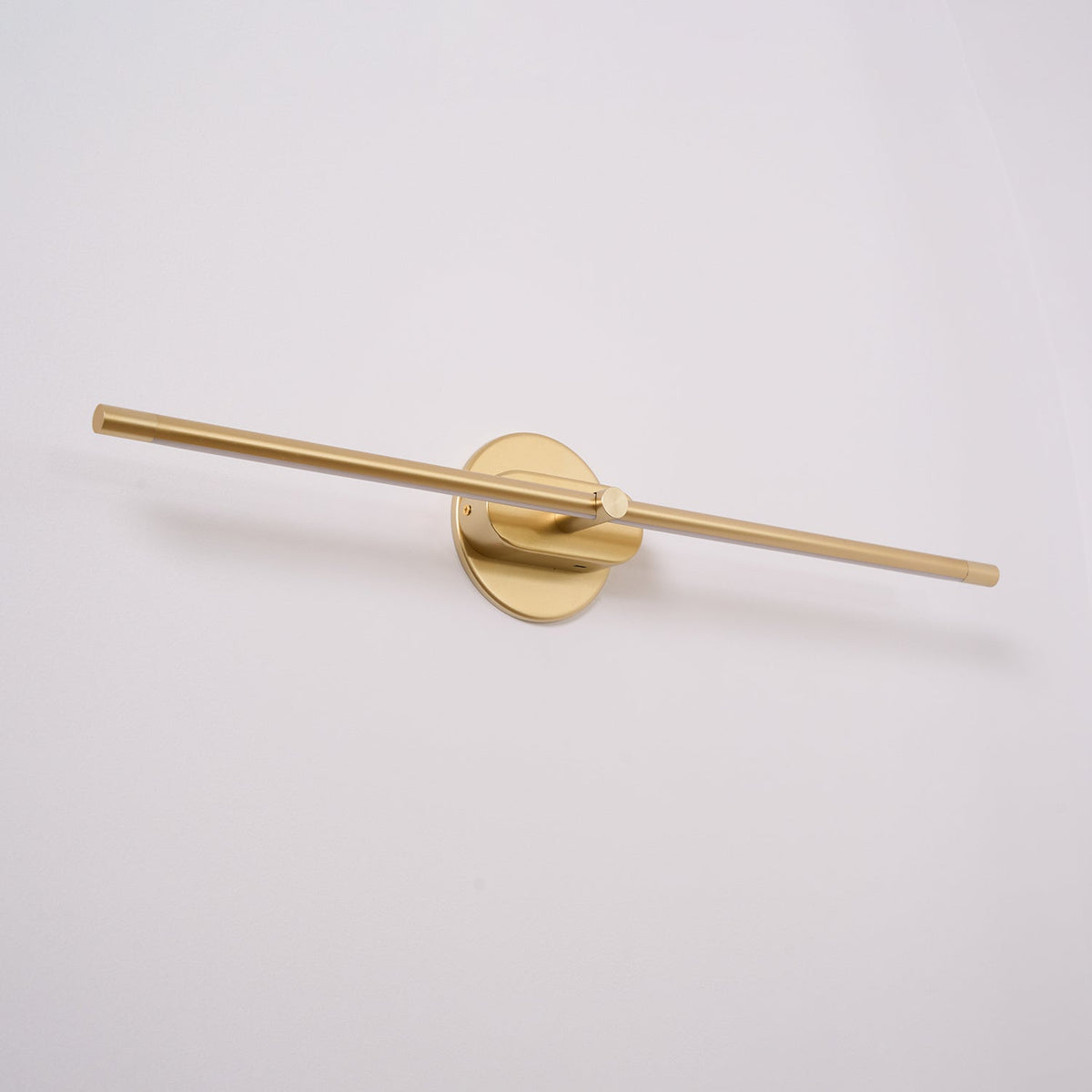Eskil Sconces Wall Lights, Rechargeable Battery Operated Linear Wall Sconce, Remote, 3 Colors