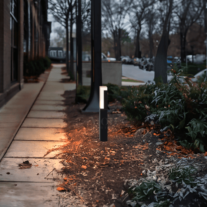 Glade Modern Outdoor Path Light, Aluminum, IP65, Dimmable