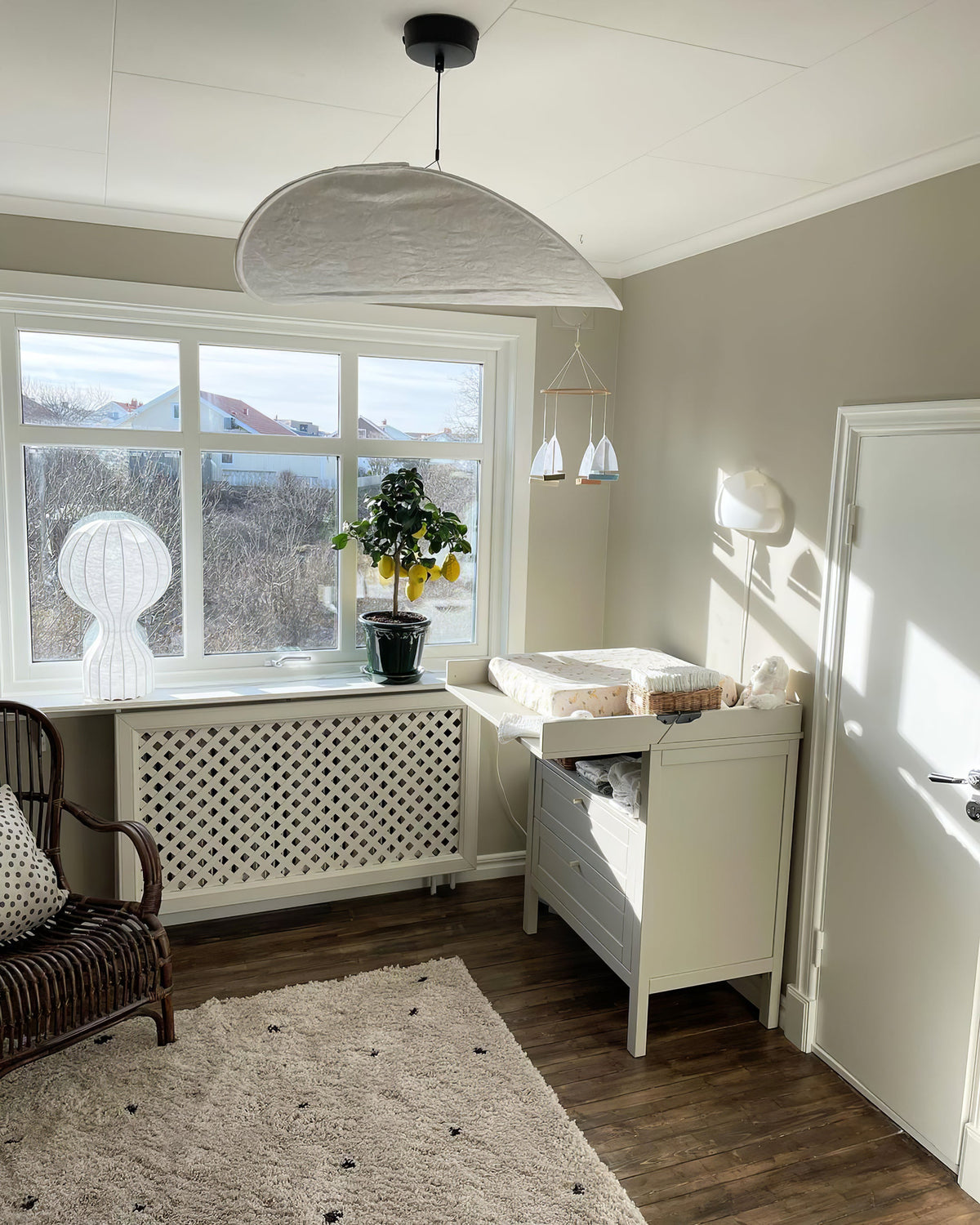 Pendant Light Lamp, Kaito Mulberry Silk Shade, Dimmable, Single and Multi-Light, Dining Room