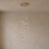 Alaric crystal chandelier with 14 stones, close-up