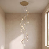 Alaric crystal chandelier with 28 stones, close-up