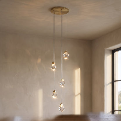 Alaric crystal chandelier with 5 stones, close-up