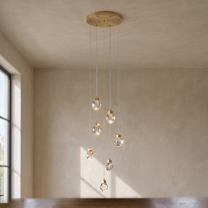 Alaric crystal chandelier with 7 stones, close-up