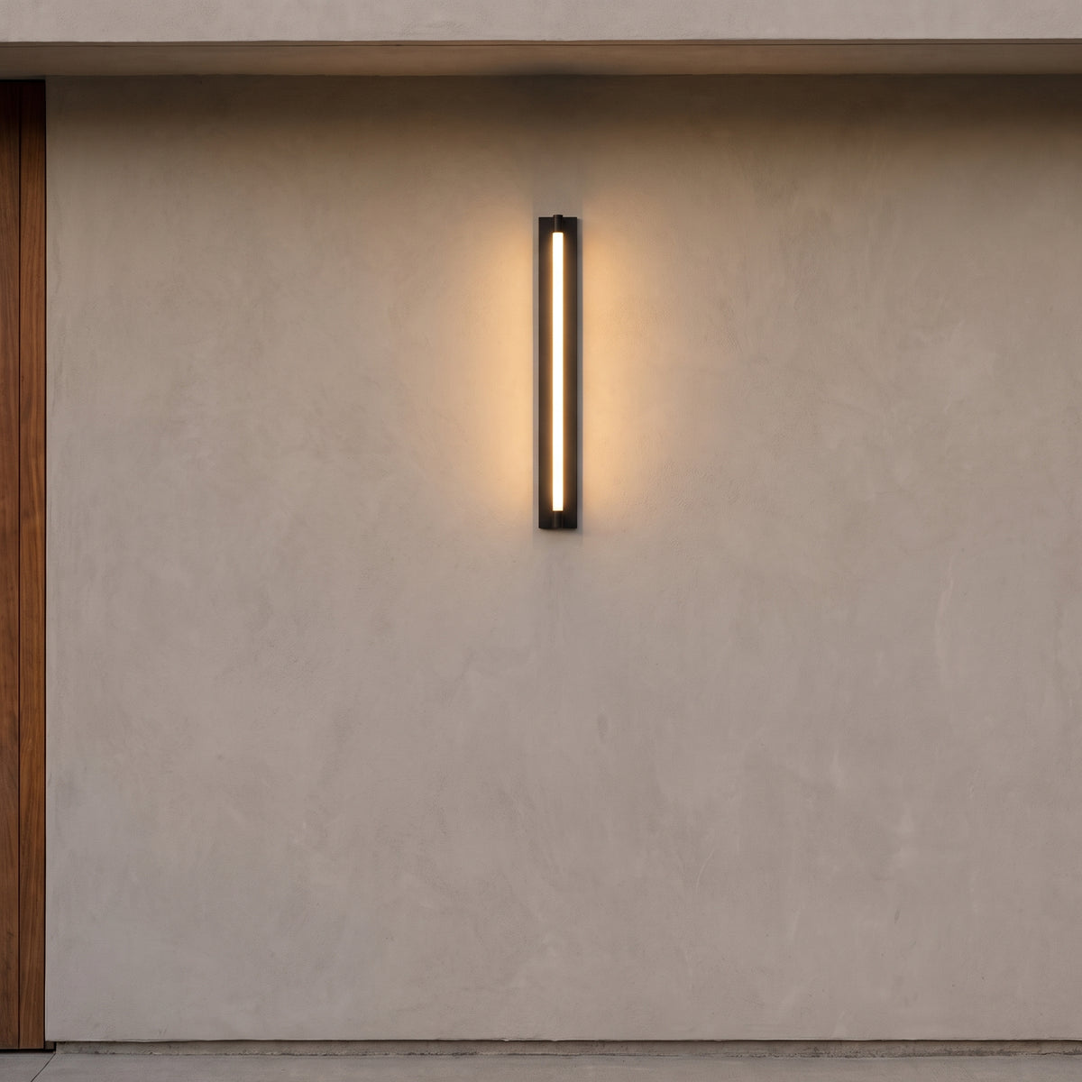 Haylen outdoor wall light, 12 inch length