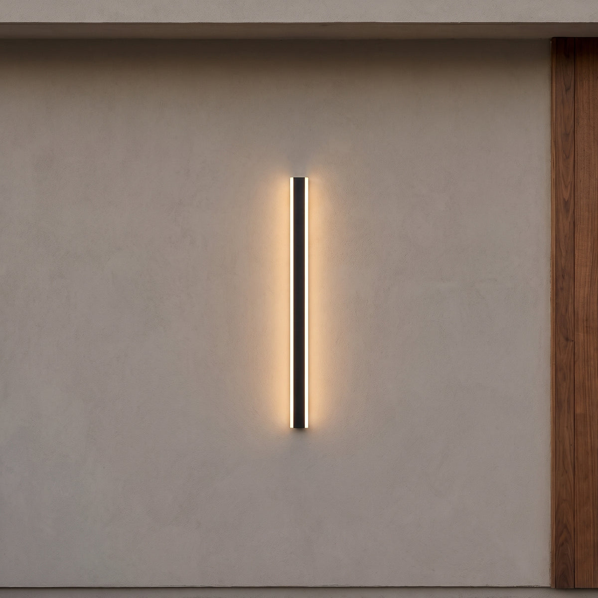 Haylen outdoor wall light, 31 inch length