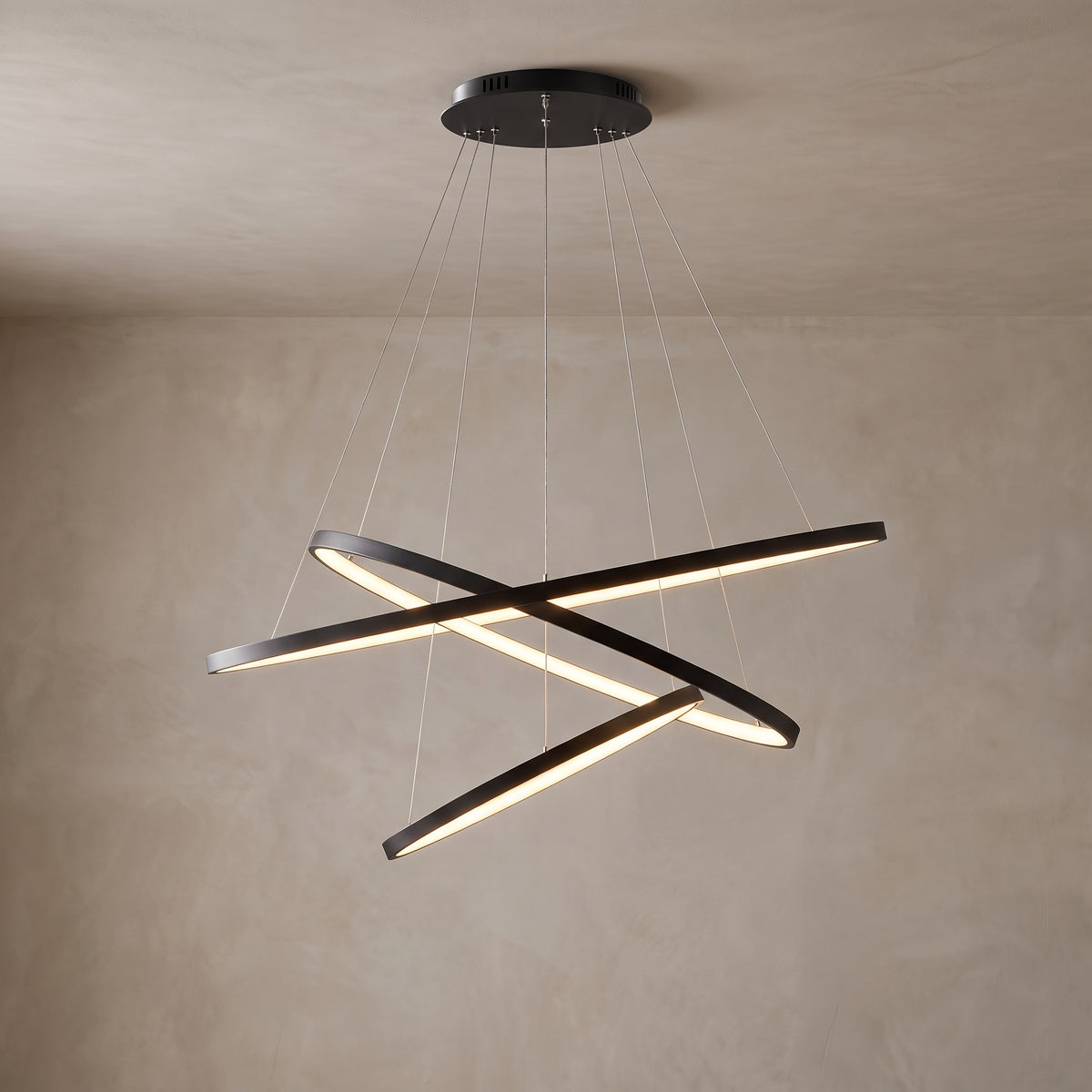 Ivette ring chandelier close-up in black ash with 3 rings