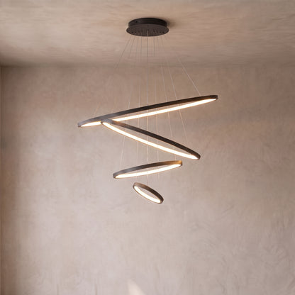 Ivette ring chandelier close-up in black ash with 4 rings