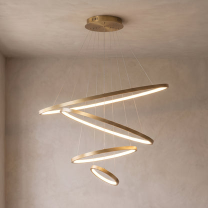 Ivette ring chandelier close-up in metallic gold with 4 rings
