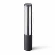 Tårn Modern Cylindrical LED Bollard Light - clean studio